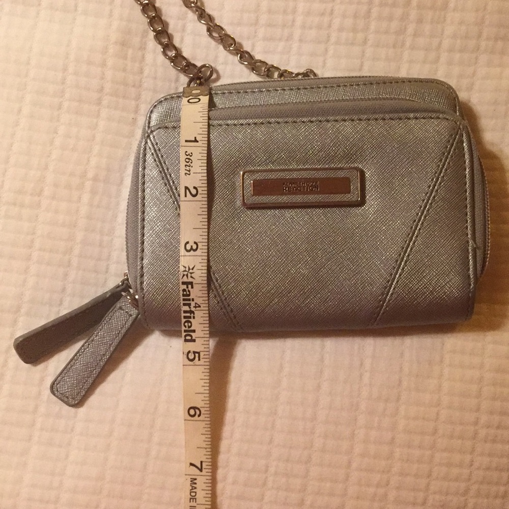Kenneth Cole Reaction purse - Picture 5 of 8
